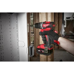 Perceuse visseuse compacte Milwaukee M18™ modèle CBLDD-502C_ref 4933464555 (7)