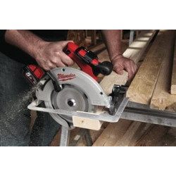 Scie circulaire Milwaukee M18™ Brushless_ref 4933464589 (3)