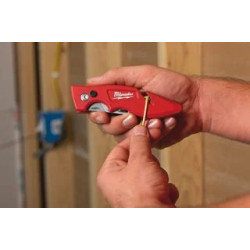 Cutter rétractable Milwaukee FASTBACK™ Gen 4_ref 4932471358 (4)