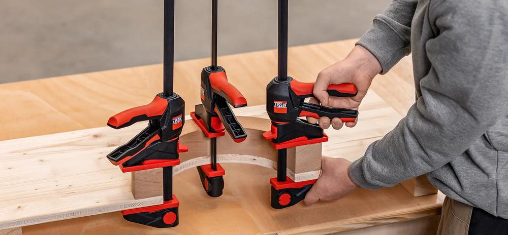 Bessey_ outils de serrage et de coupe pour les professionnels